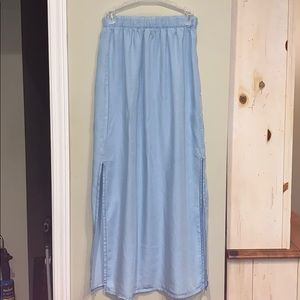 Super cute, long jean maxi skirt